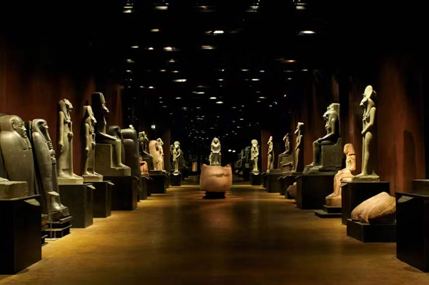 Tour por Torino, ingressos e visita guiada ao Museu Egpcio. Compra de ingressos on-line